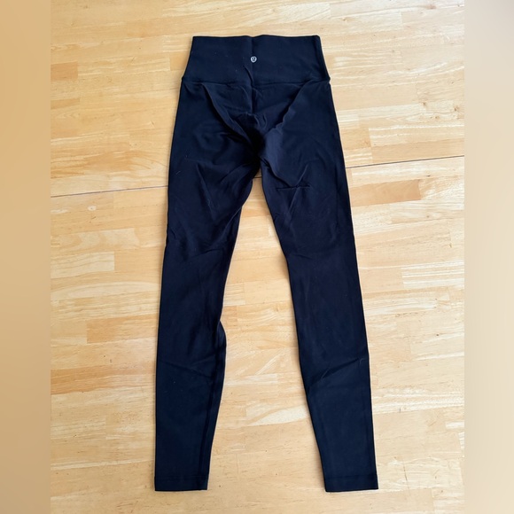 Lululemon Black Legging Size 6 - Picture 2 of 2